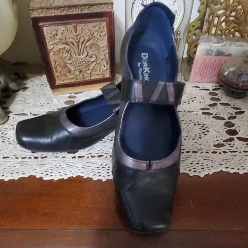 Dor King flats